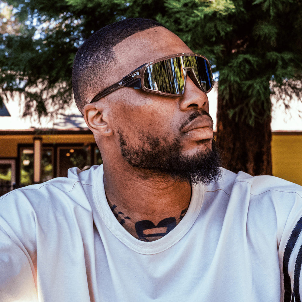 Oakley Latch Panel Polarized - Black