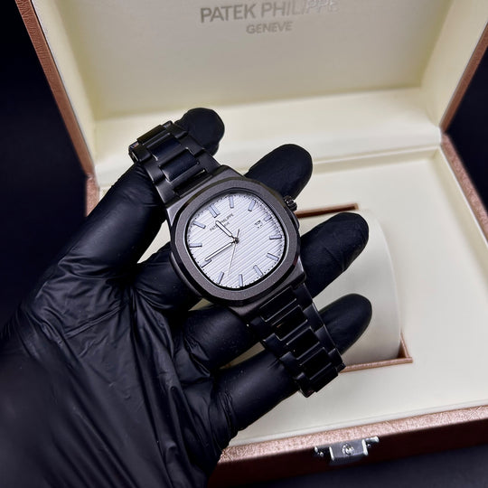 Patek Philippe Nautilus 5711 – White &amp; Black