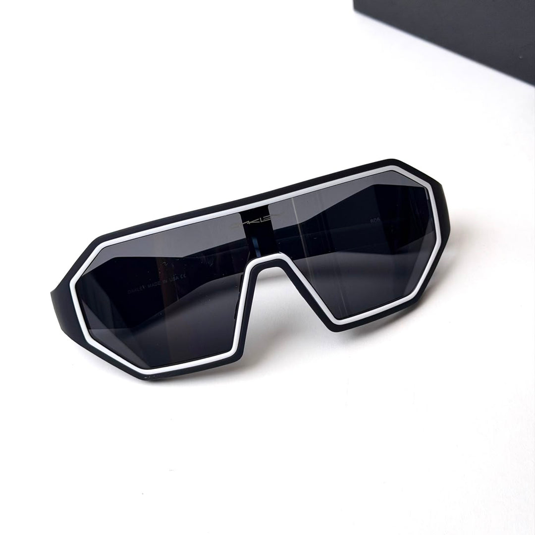 Oakley Sutro – Matte Black Smoke