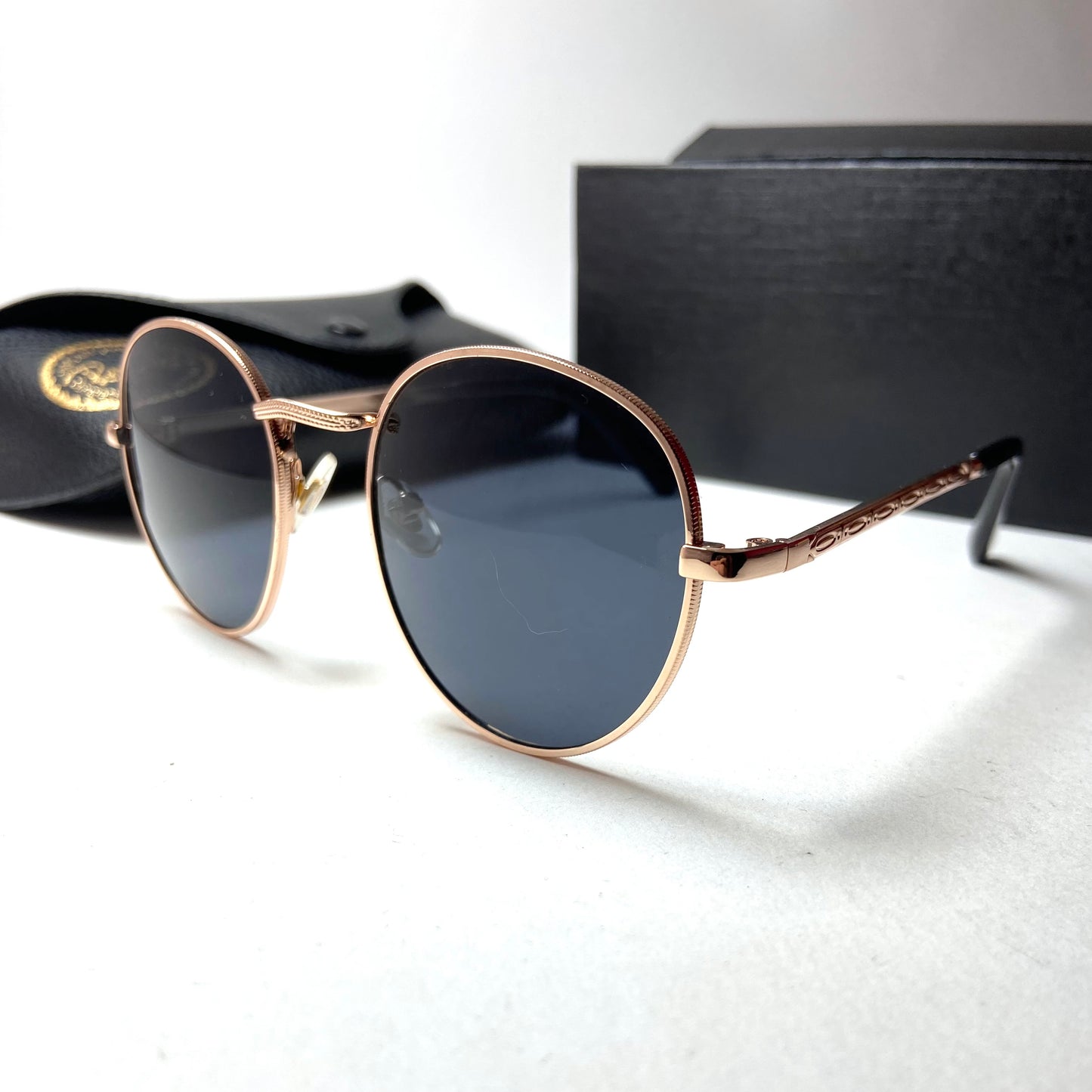 Ray Ban Golden Black Round Ornate Edition