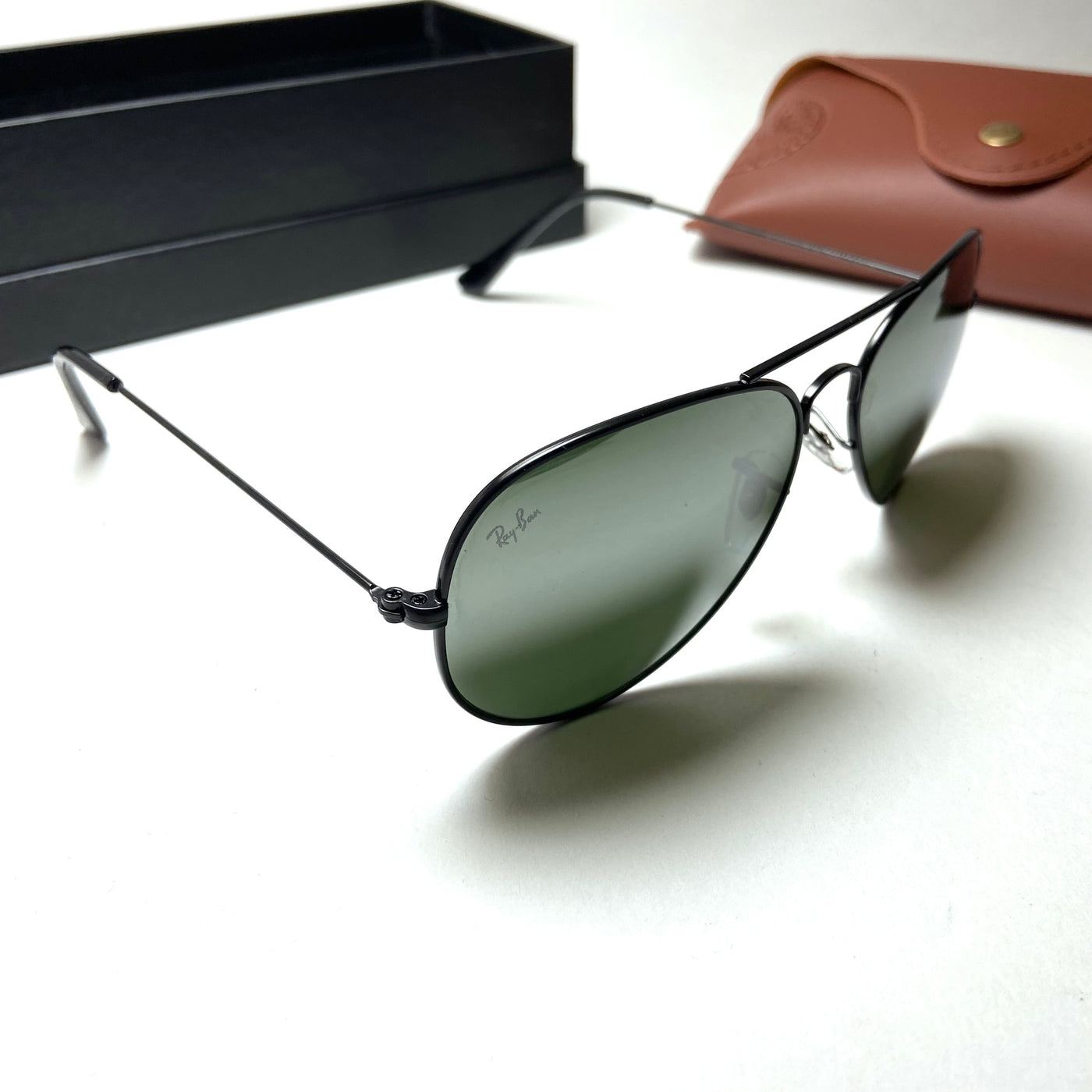 Ray Ban Aviator RB3025 - Silver Mirror