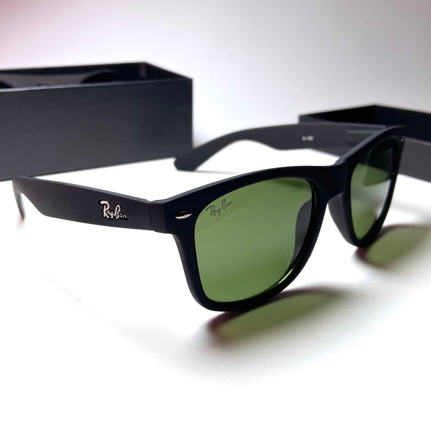 Ray Ban Wayfarer Matte oily green