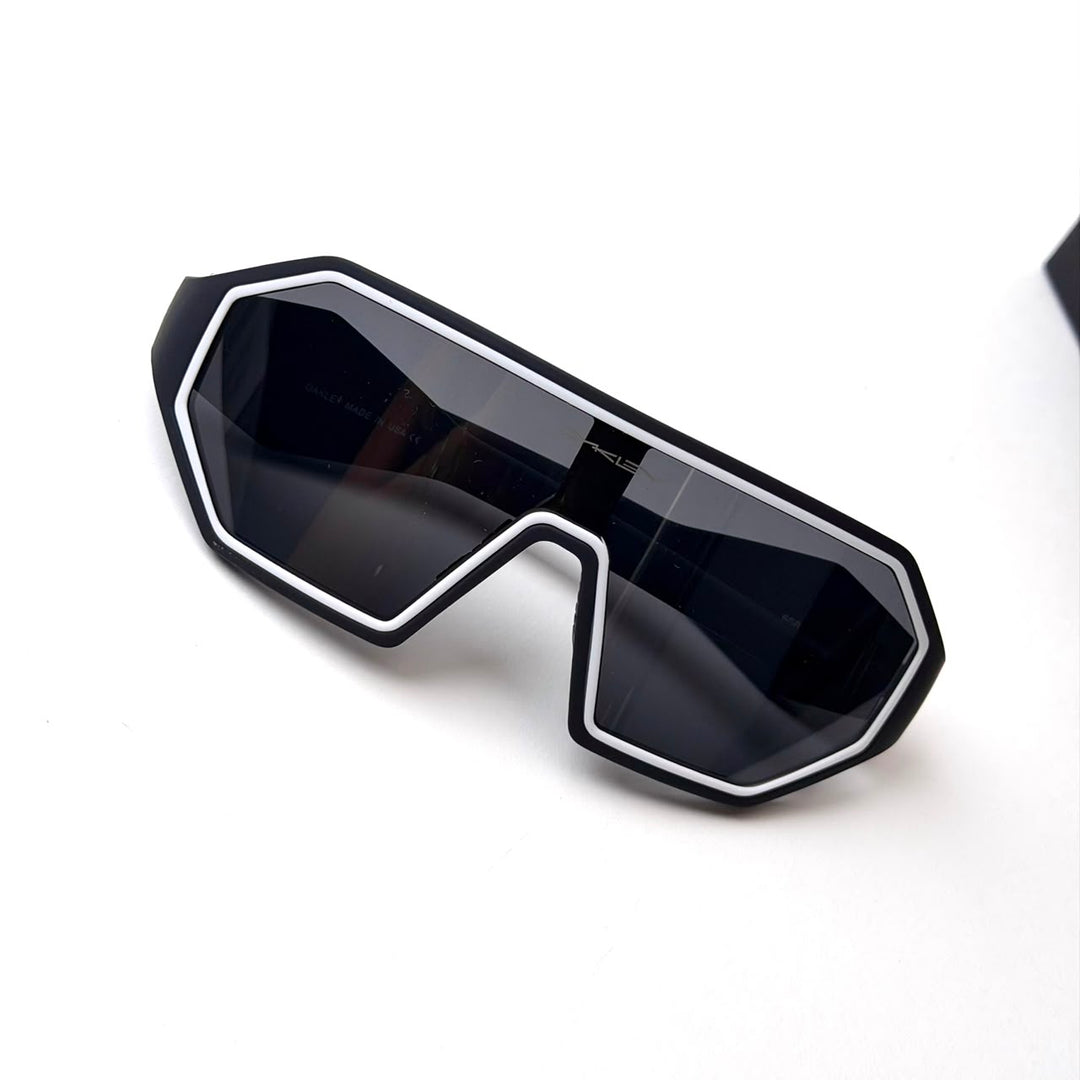 Oakley Sutro – Matte Black Smoke