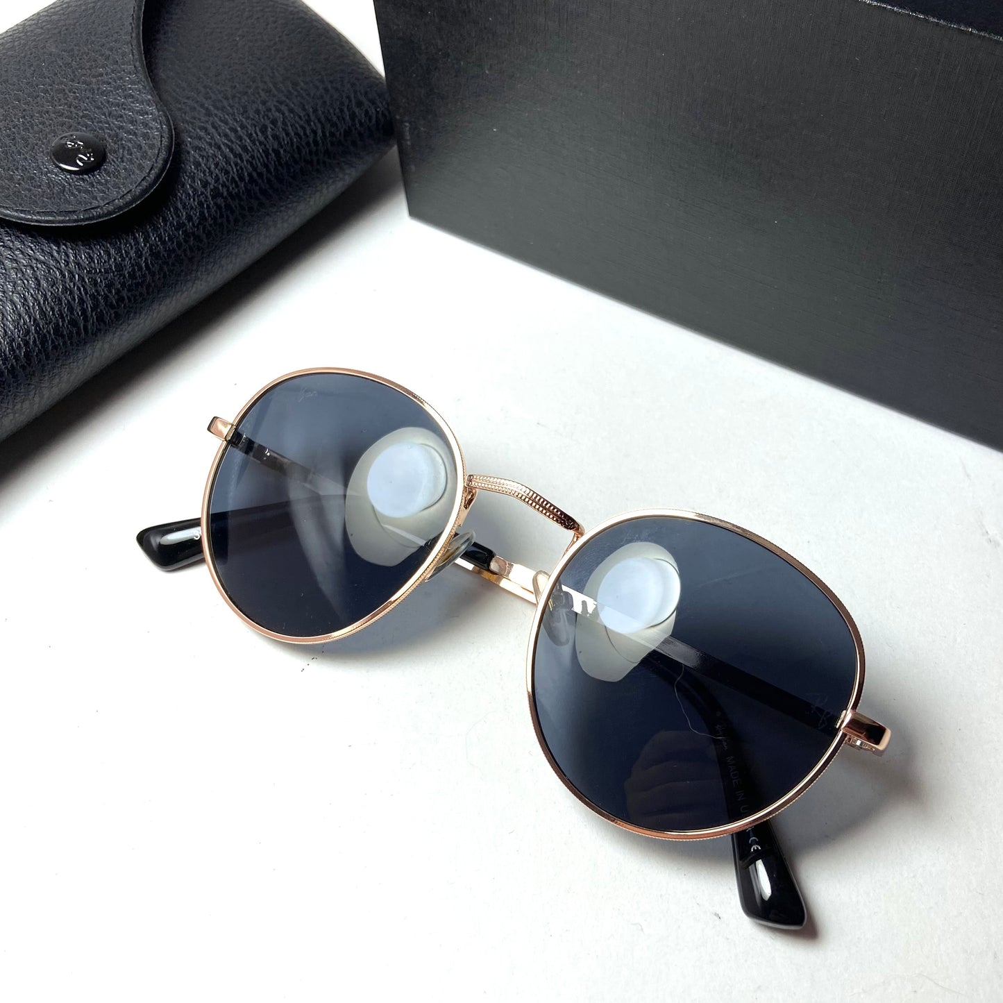 Ray Ban Golden Black Round Ornate Edition