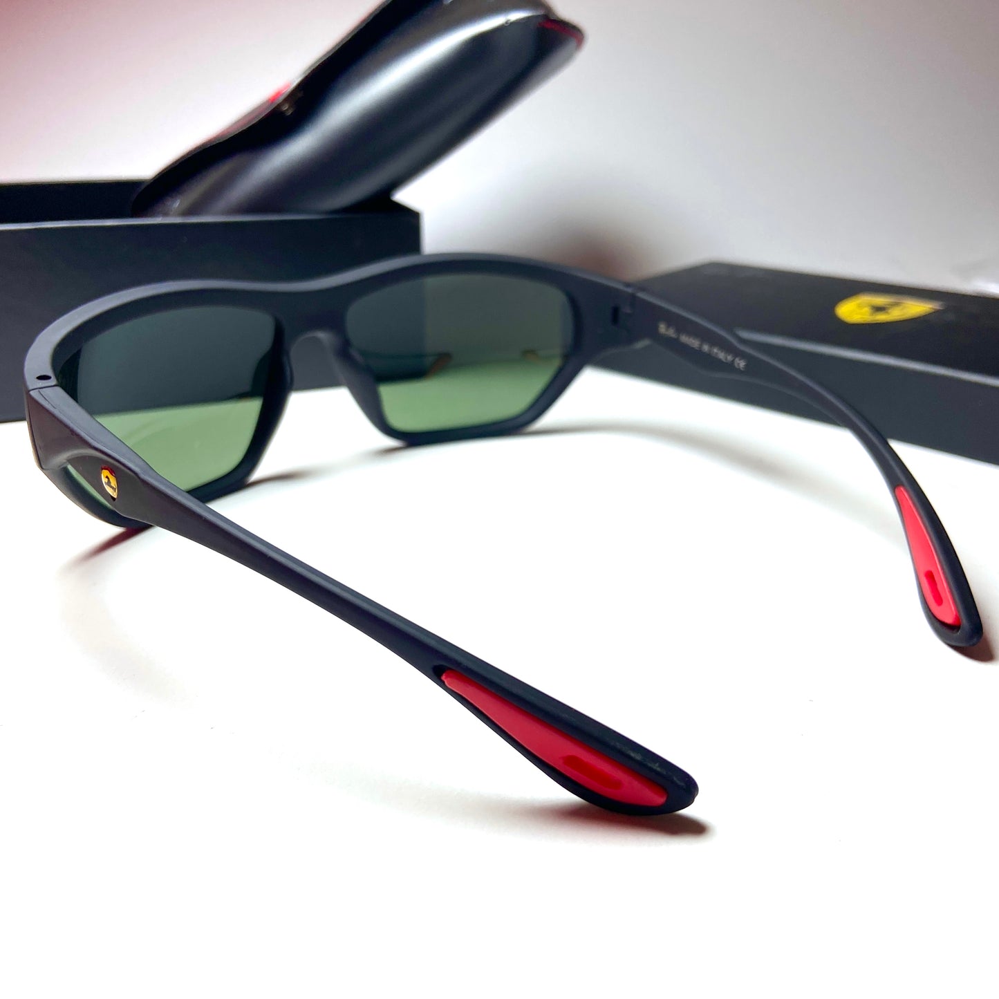 Ray Ban Scuderia Ferrari Edition oily green