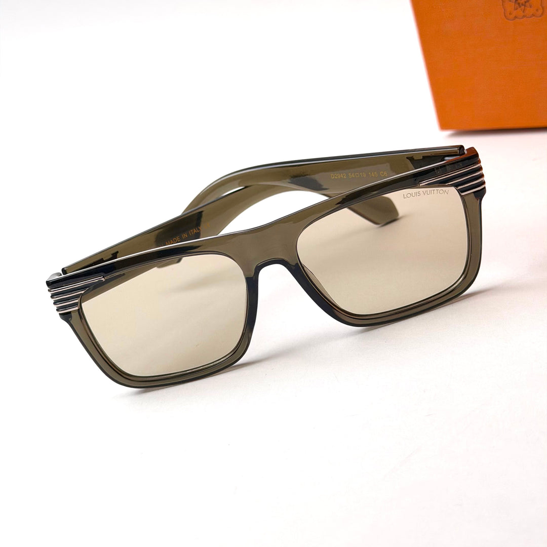 LOUIS VUITTON LV Legacy Square – Khaki Mirror