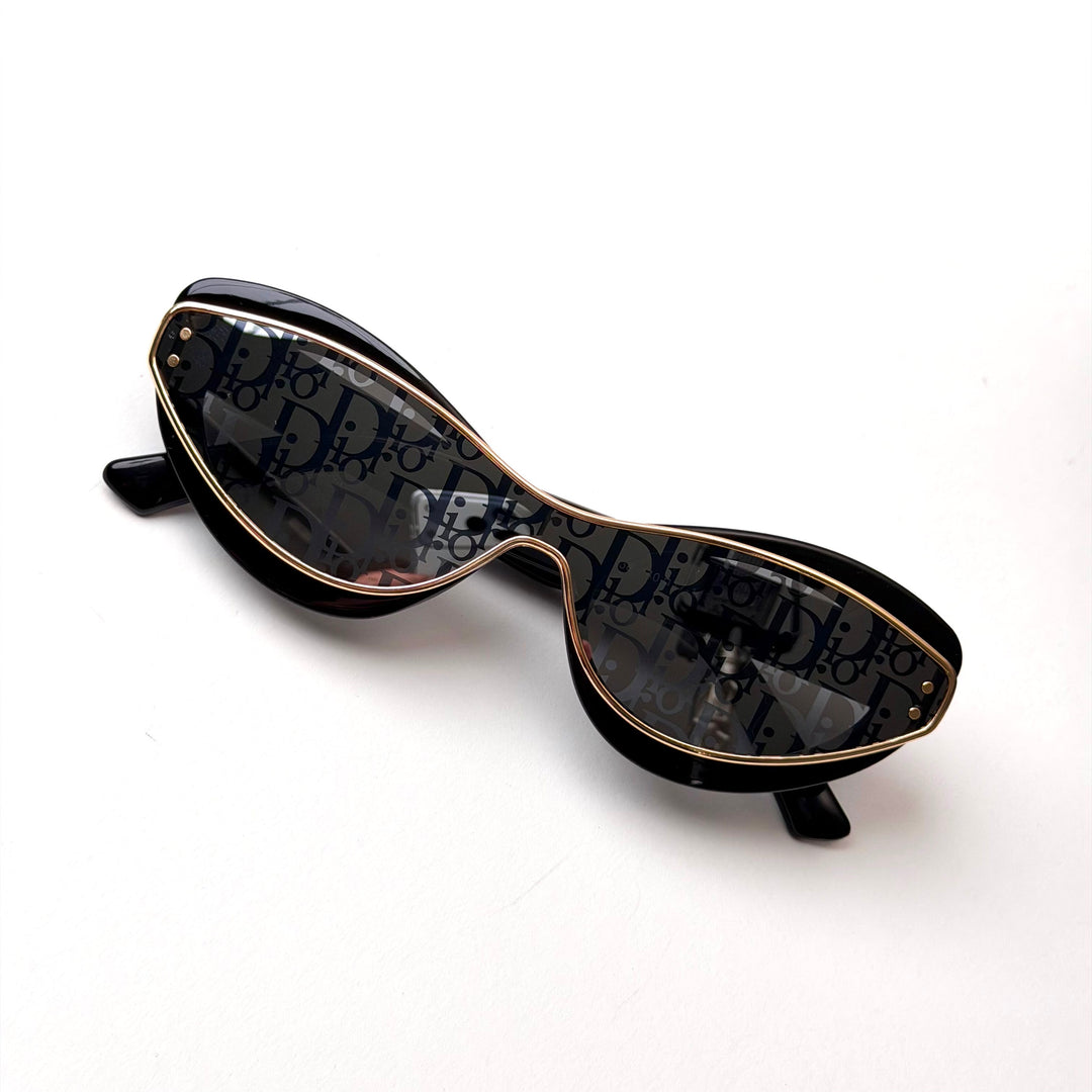 Dior DiorMeteor B1I Cat Eye – Black Gold Monogram