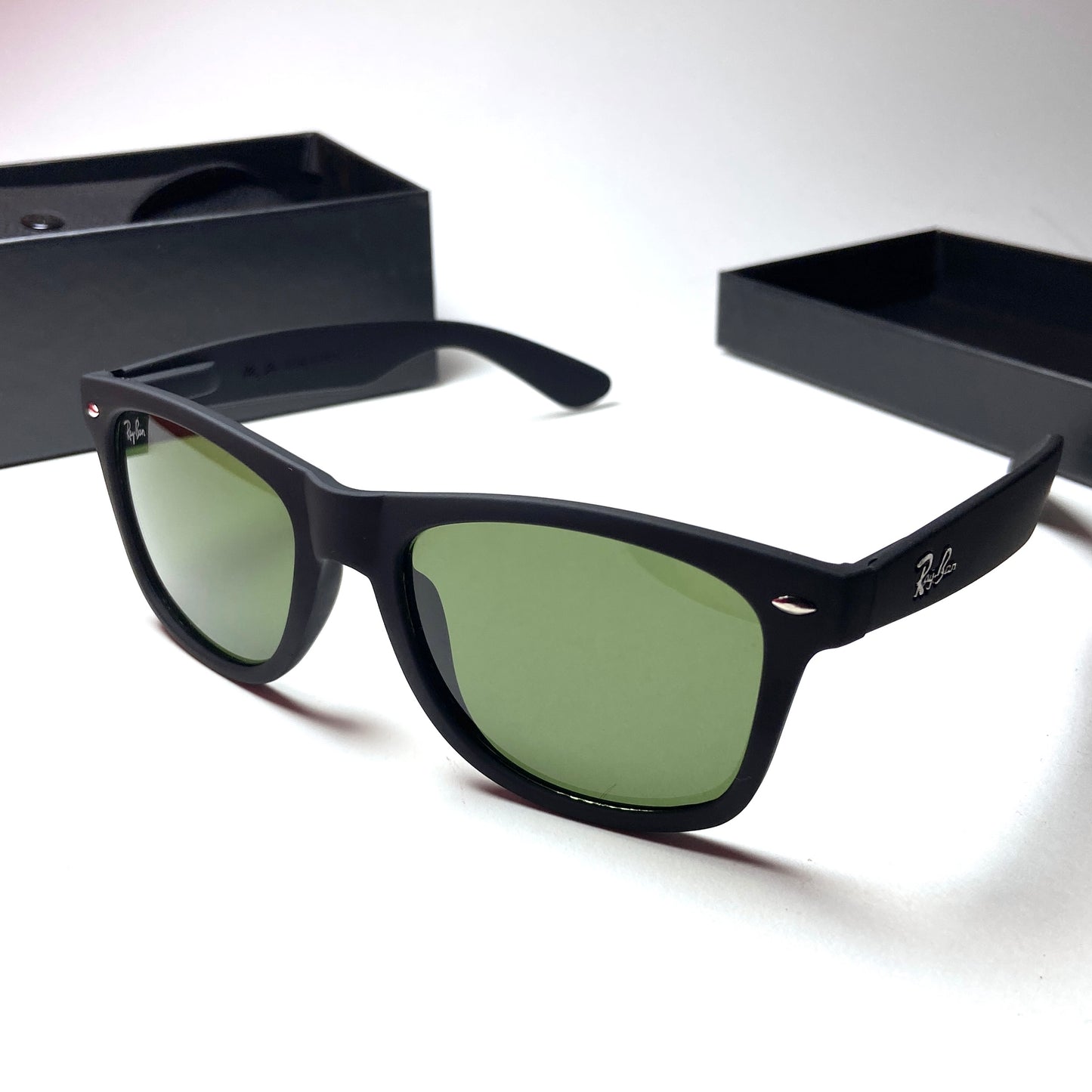 Ray Ban Wayfarer Matte oily green