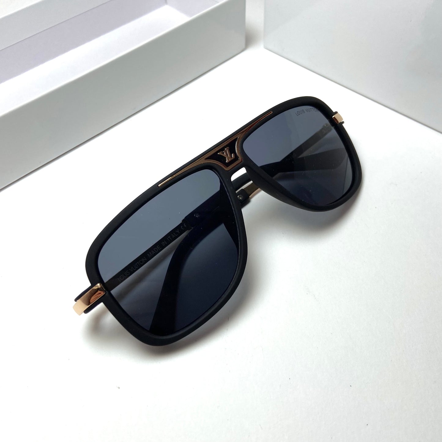 Louis Vuitton Aviator Golden Black