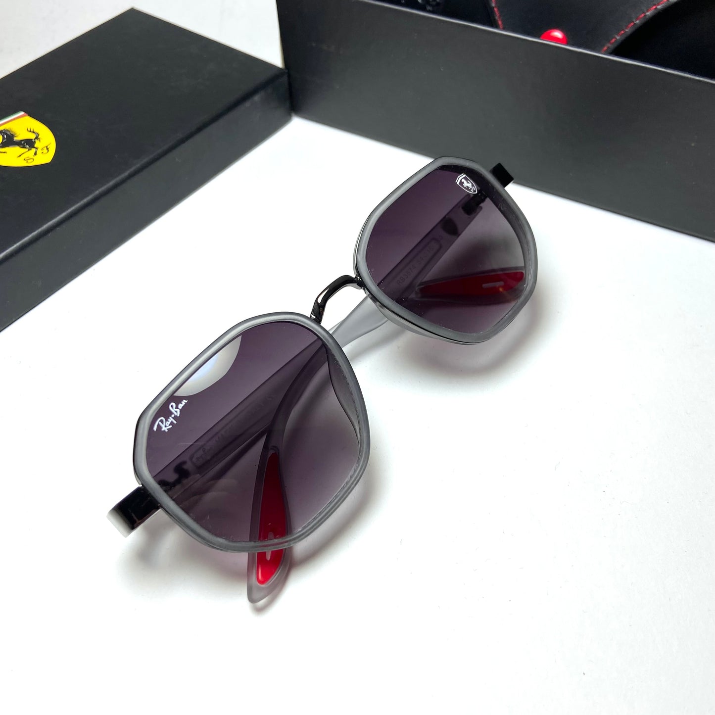 Ray Ban Geometric Scuderia Ferrari Gray