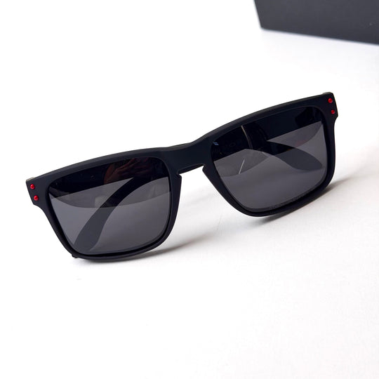Oakley Holbrook – Black Red Grey
