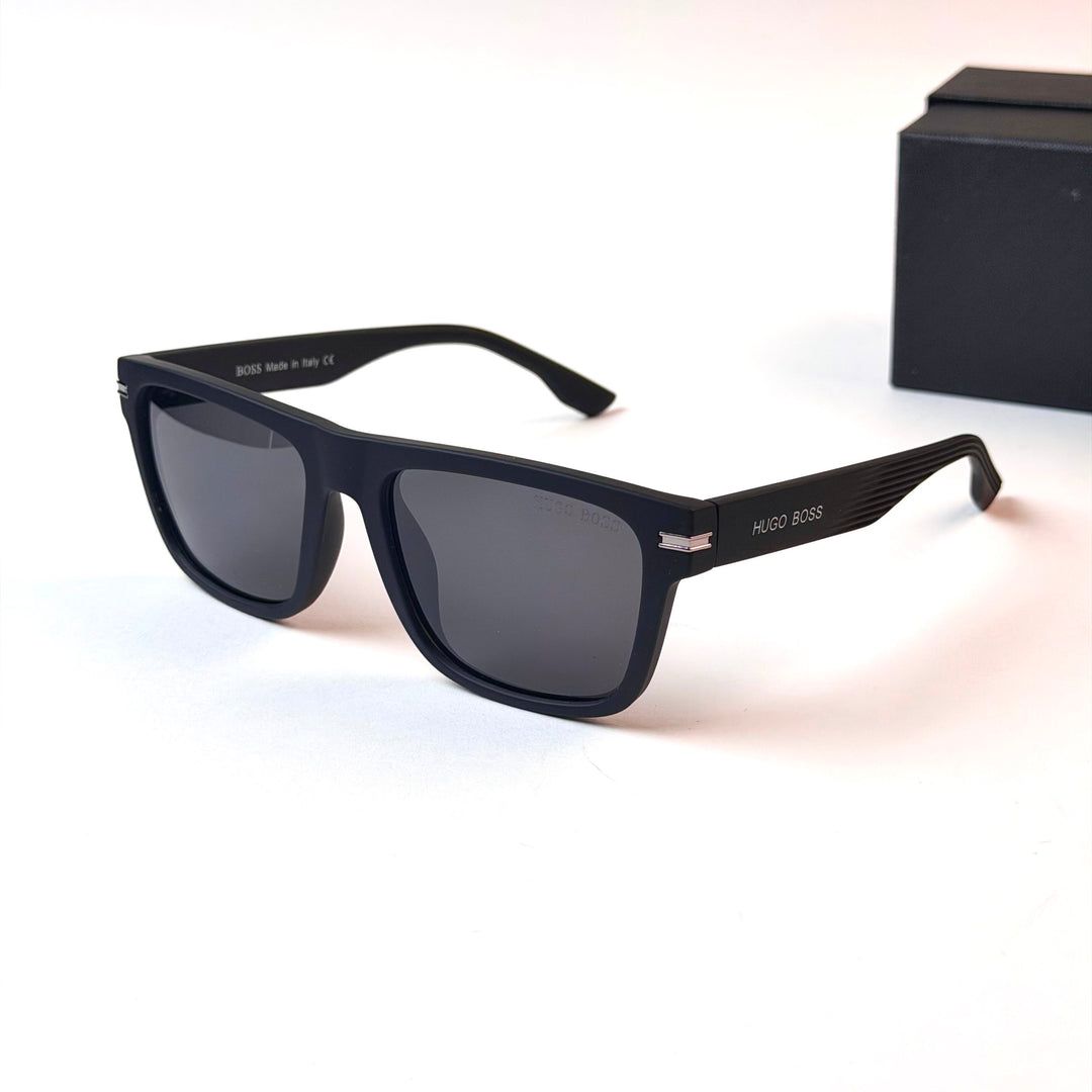 HUGO BOSS Rectangular Square – Black Smoke