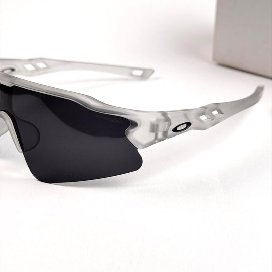 Oakley Radar EV Path – Clear White Smoke