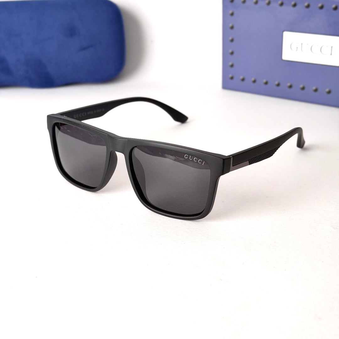 Gucci Rectangle – Matte Black / Smoke Grey Lenses