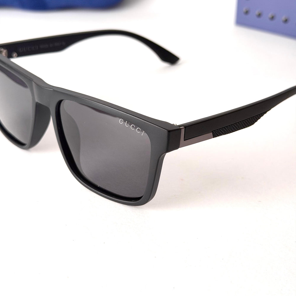 Gucci Rectangle – Matte Black / Smoke Grey Lenses
