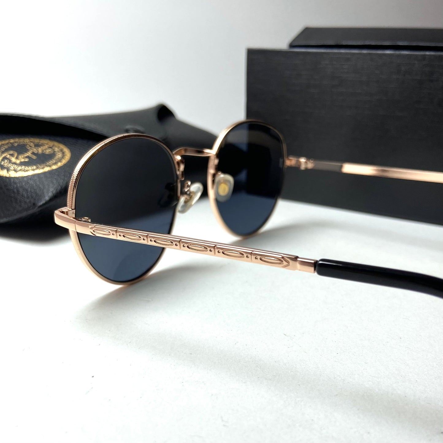 Ray Ban Golden Black Round Ornate Edition