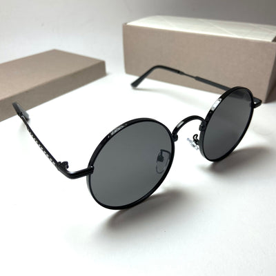 Dior Round N02 Black