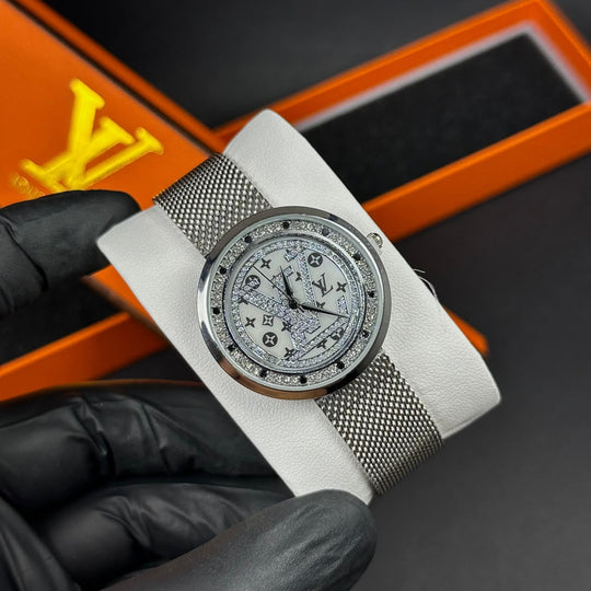 Louis Vuitton LV Crystal Round – Silver White