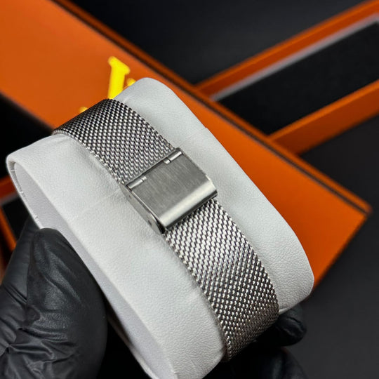 Louis Vuitton LV Crystal Round – Silver White