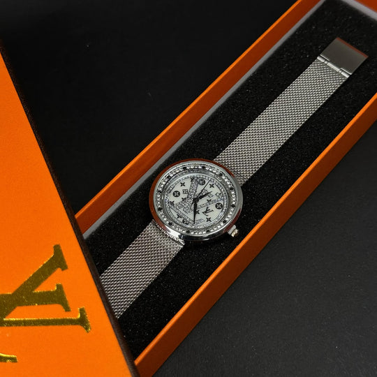 Louis Vuitton LV Crystal Round – Silver White