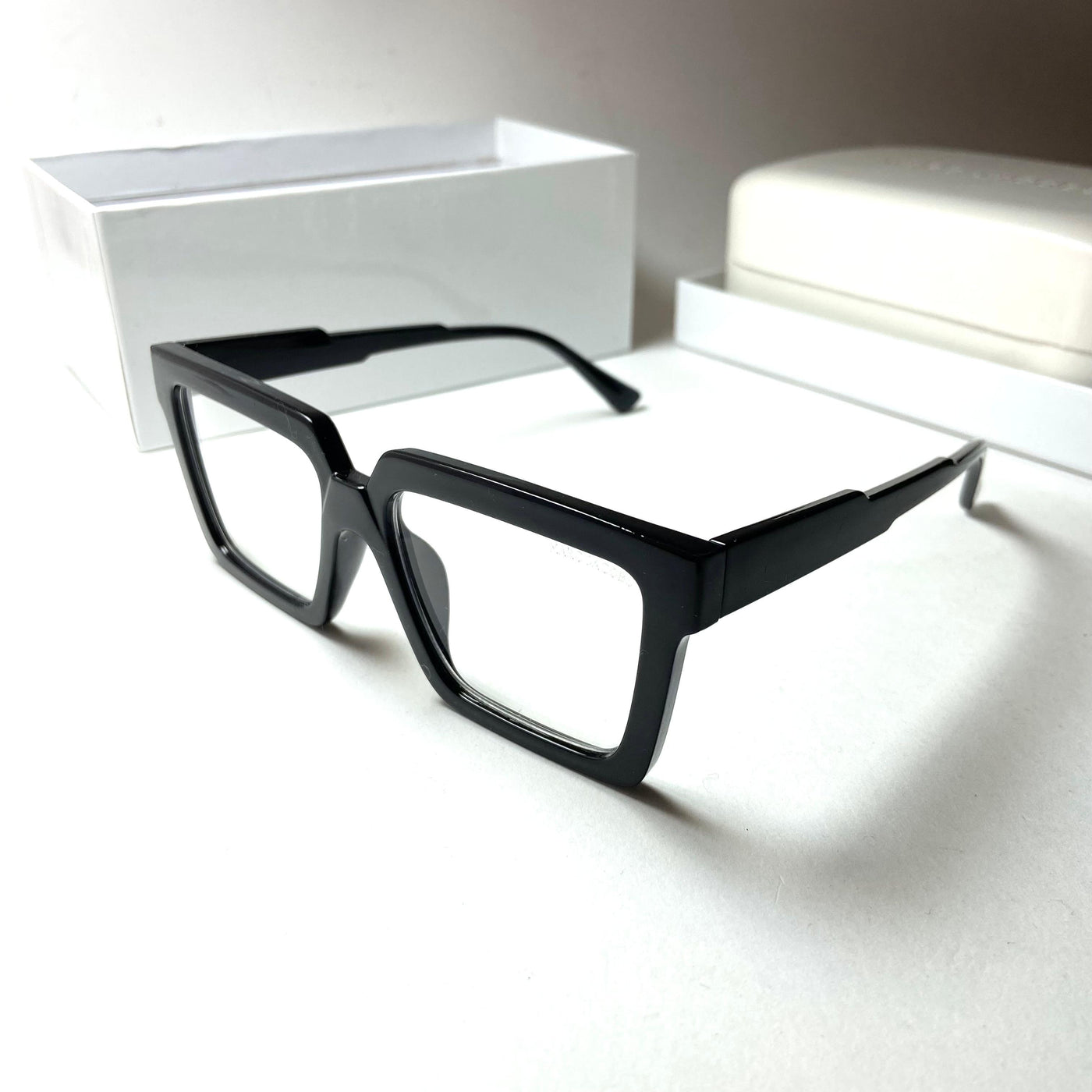 Marc Jacob Square - Black