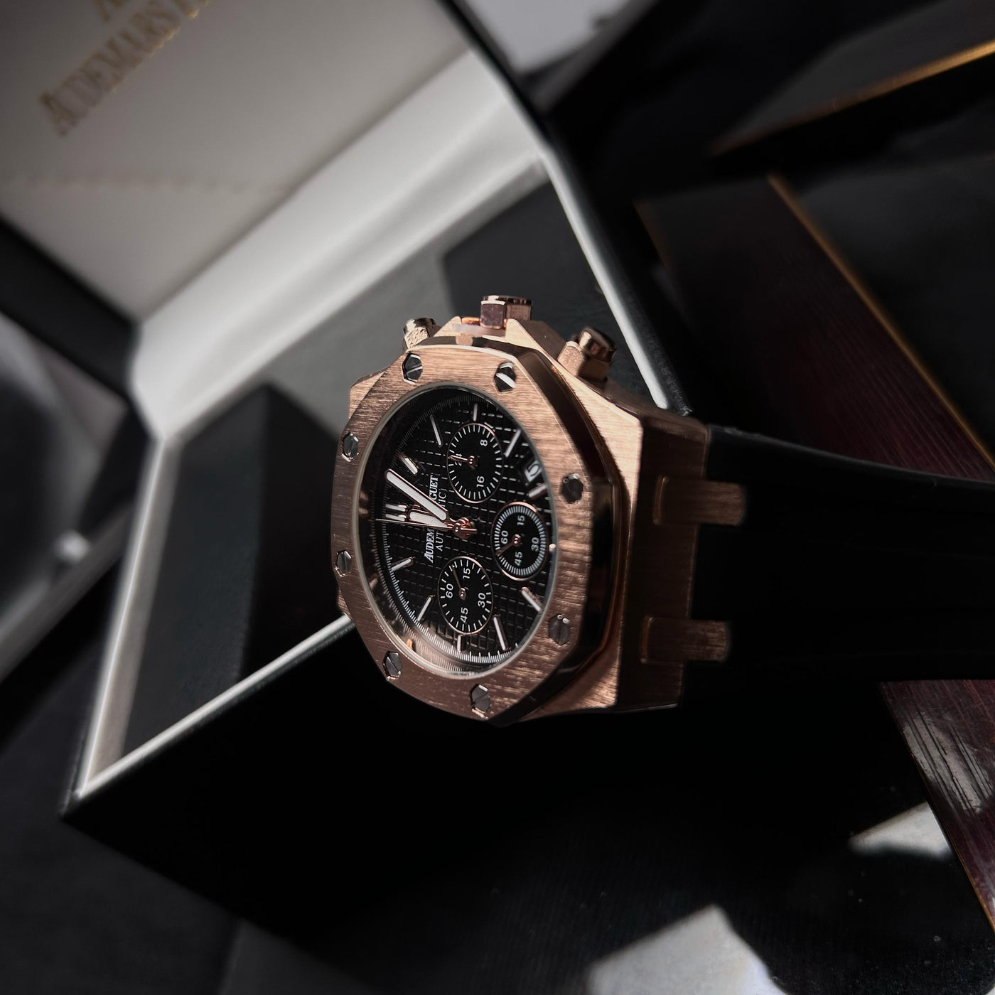 Audemars Piguet Royal Oak Chronograph For Him - Rose Gold-Tone with Black Dial