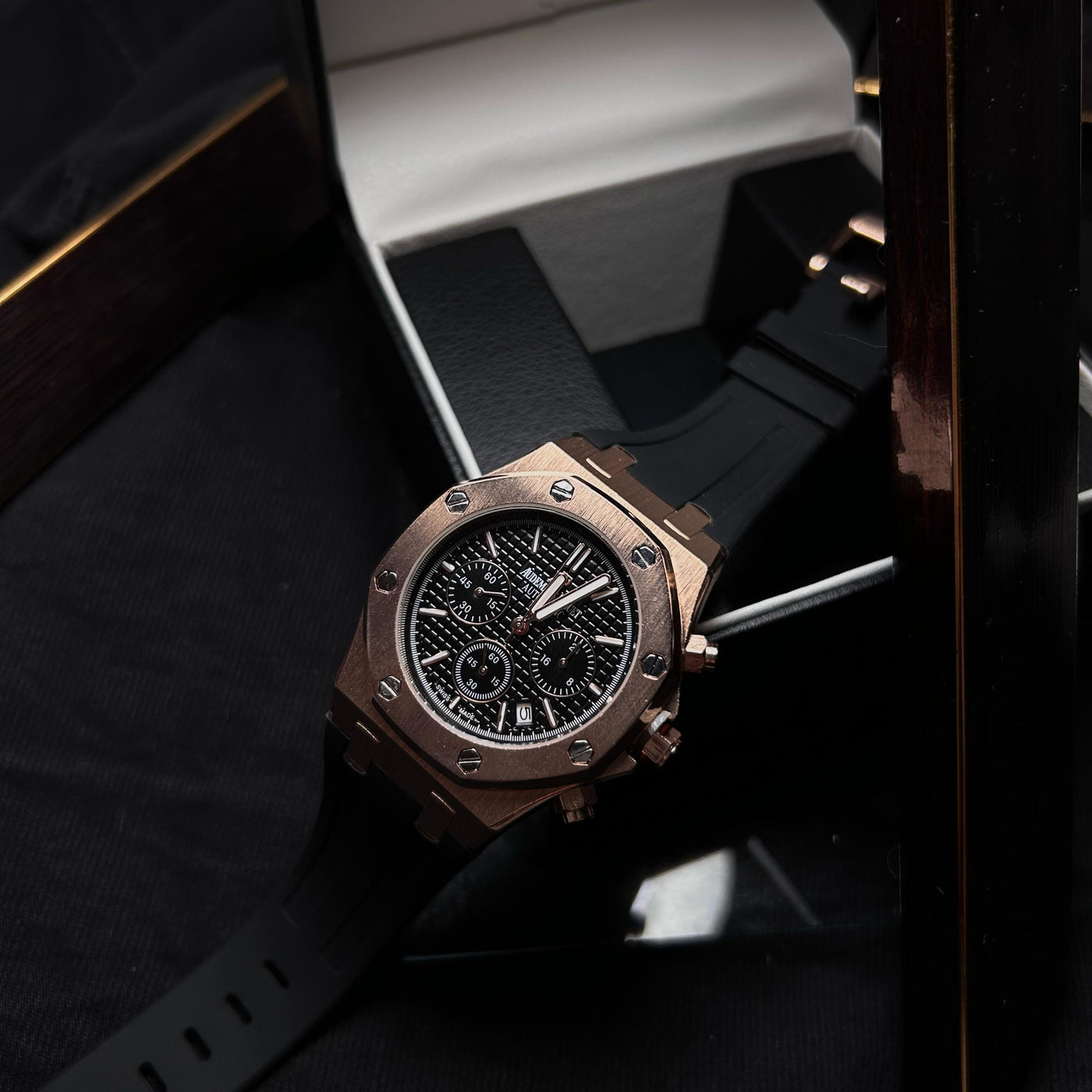 Audemars Piguet Royal Oak Chronograph For Him - Rose Gold-Tone with Black Dial