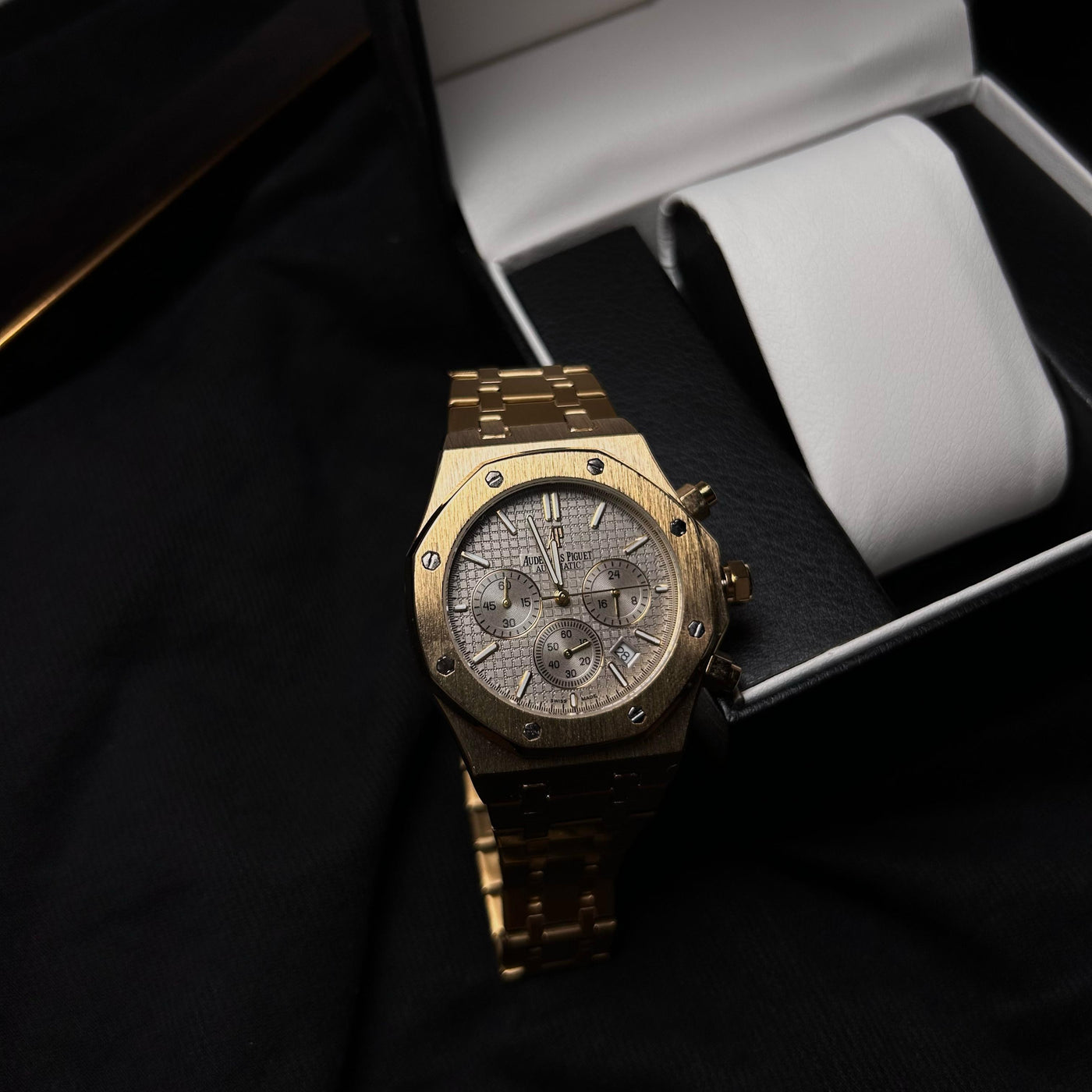 Audemars Piguet Royal Oak Chronograph For Him - Gold Tone with Gray Dial