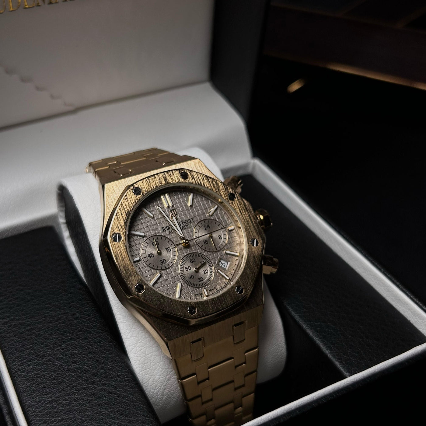 Audemars Piguet Royal Oak Chronograph For Him - Gold Tone with Gray Dial