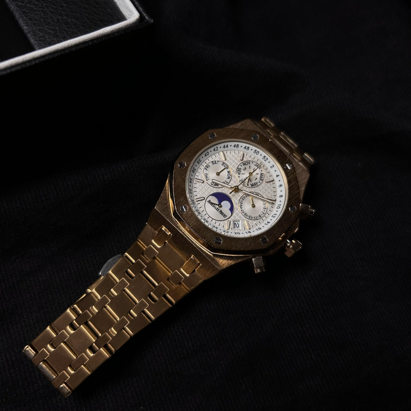 Audemars Piguet Royal Oak Chronograph For Him - Yellow Gold-Tone White