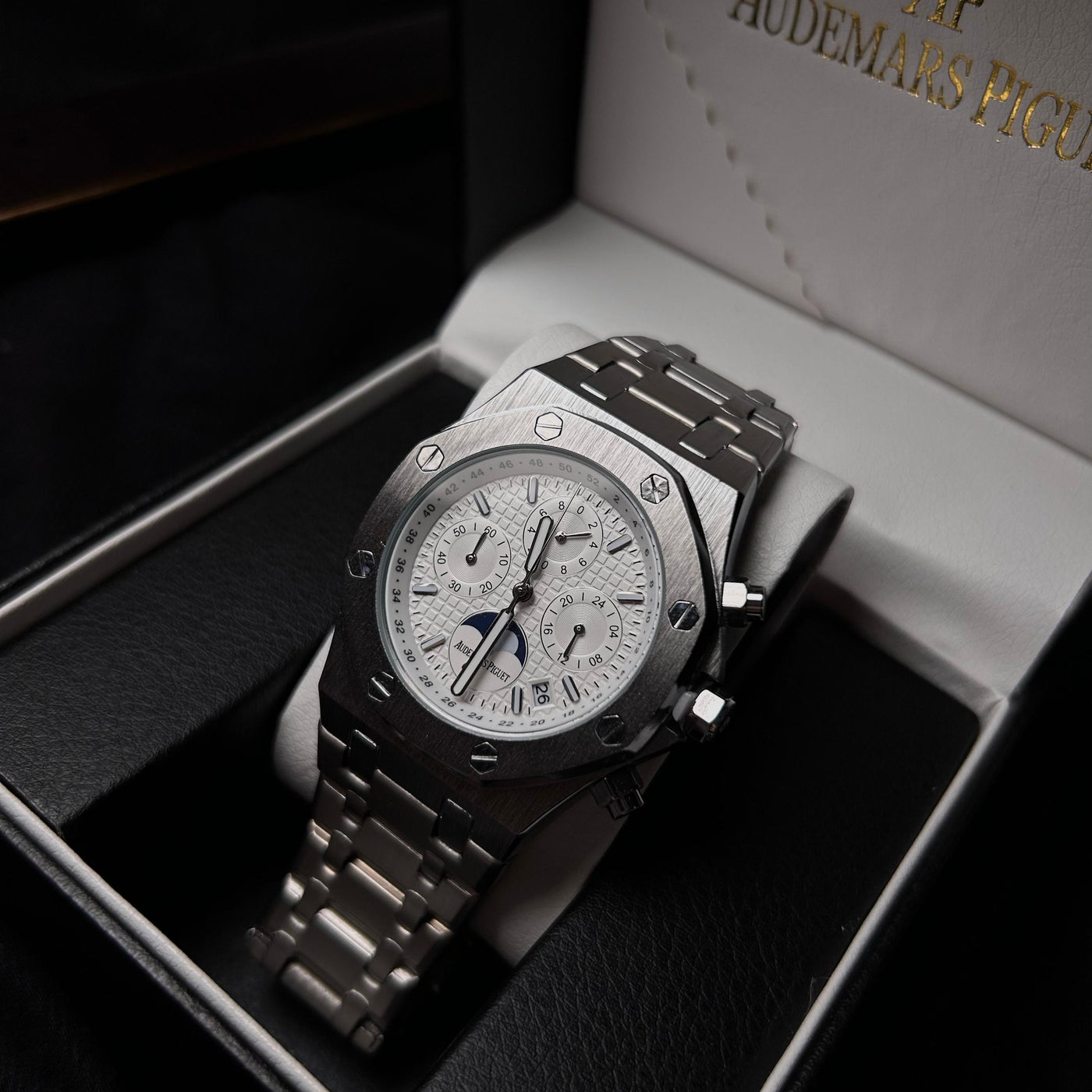 Audemars Piguet Royal Oak Chronograph For Him - Stainless Steel with White Dial