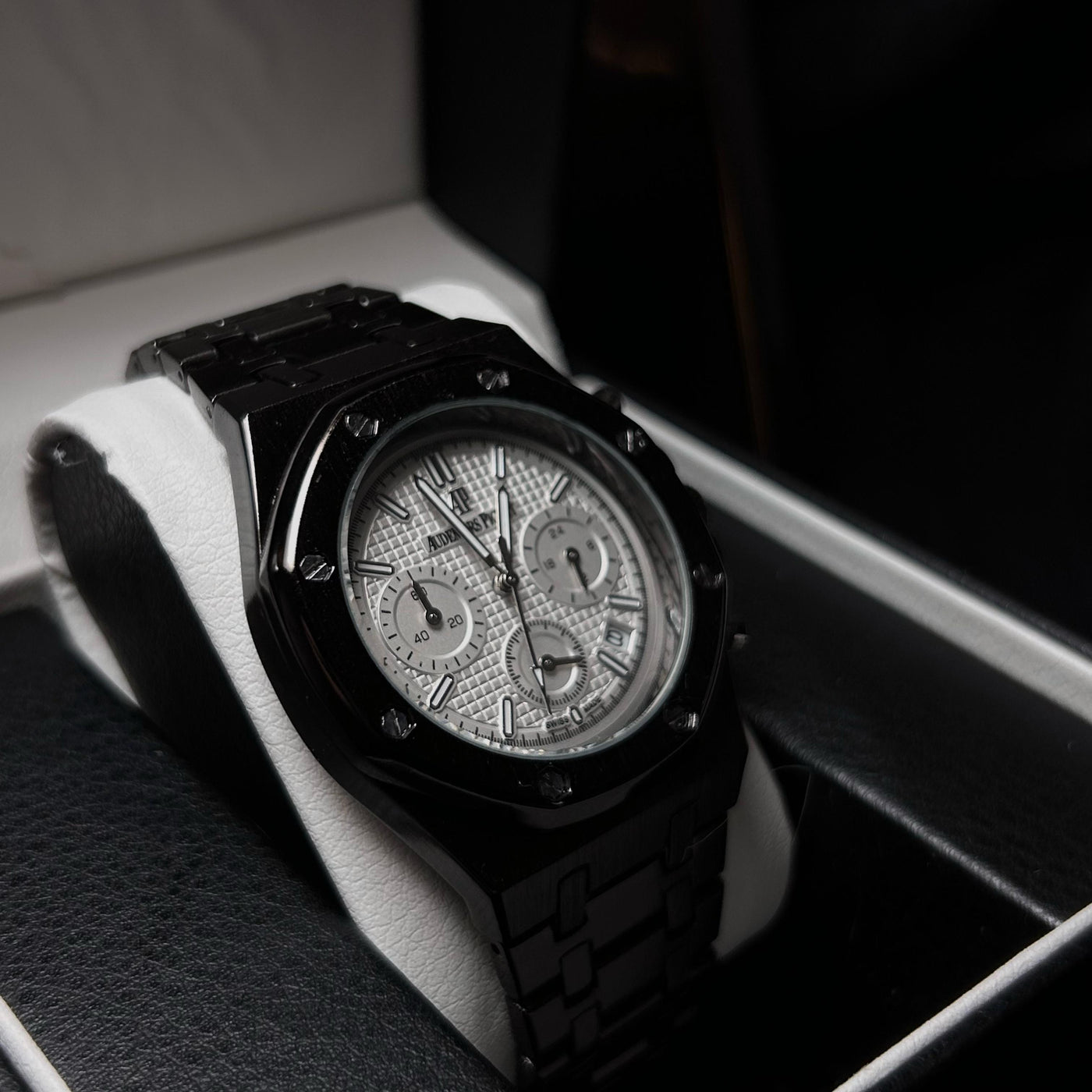 Audemars Piguet Chronograph for Him – Black With White Dial