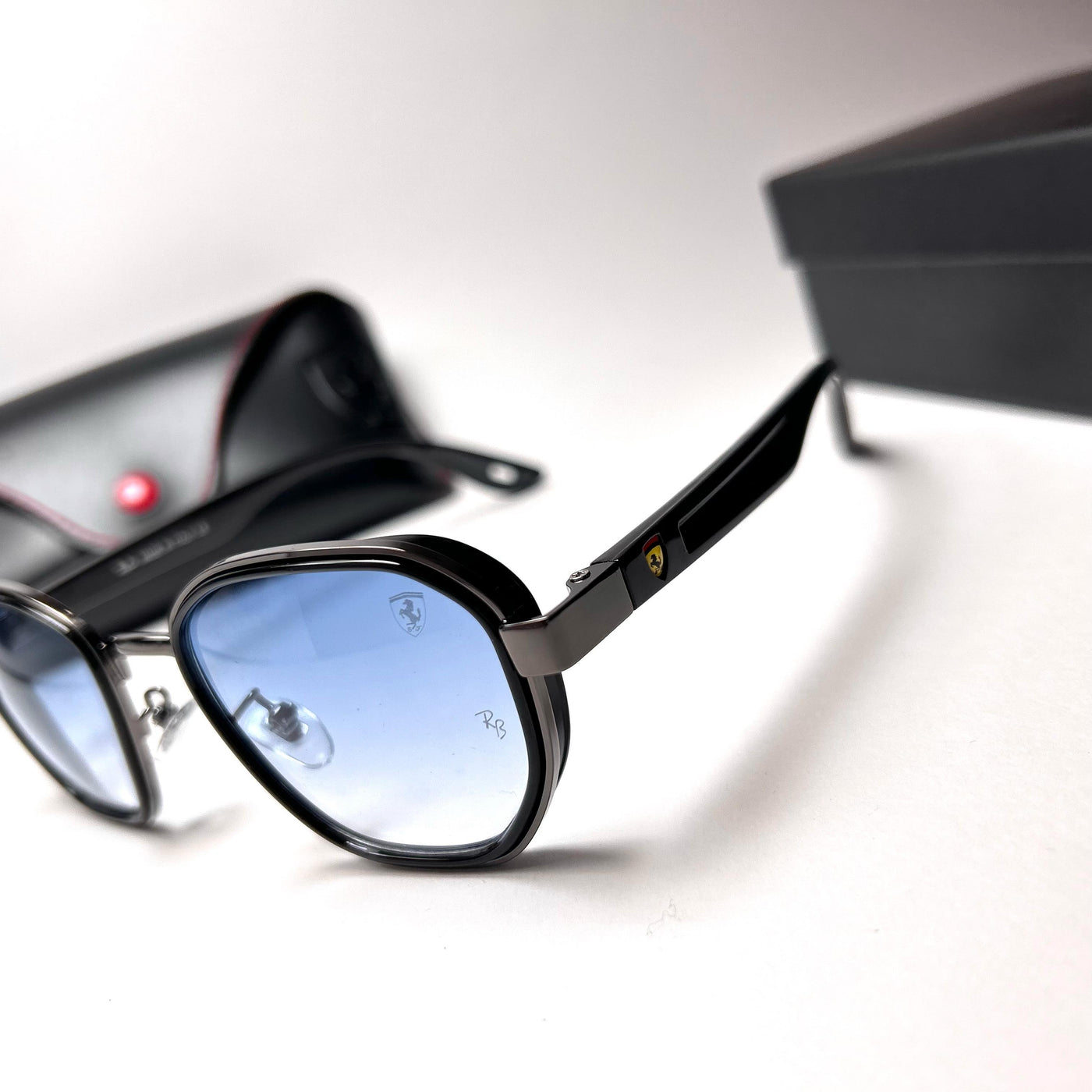 Ray Ban Geometric Scuderia Ferrari - Light Blue Gradient