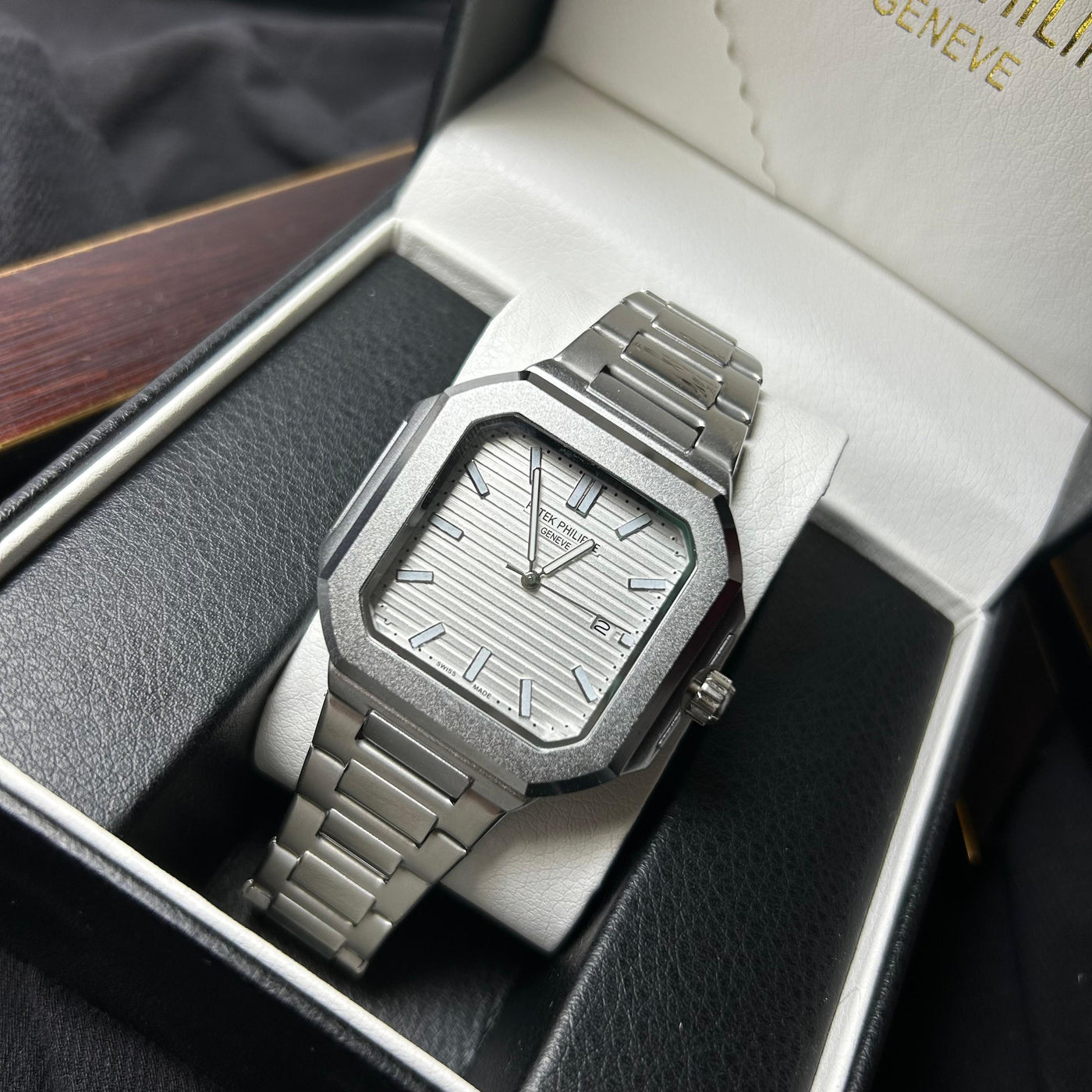 Patek Philippe Square Elegance For Him – Silver & White Dial