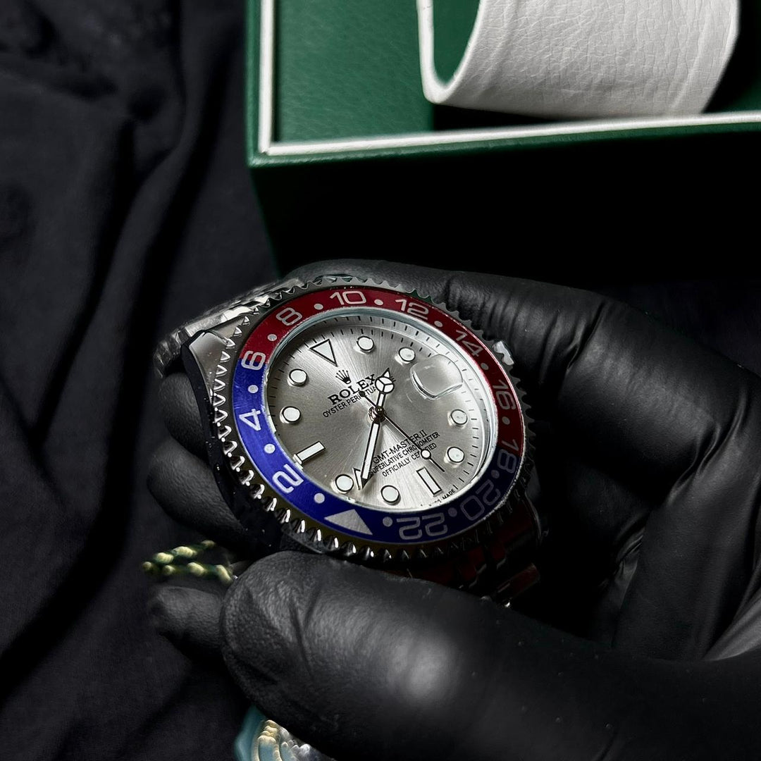 Rolex GMT MASTER II For Him - Pepsi Silver