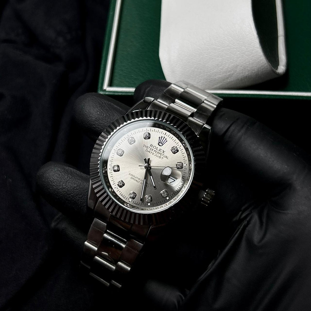 Rolex Date just Diamon Smooth Bezel For Him - Silver
