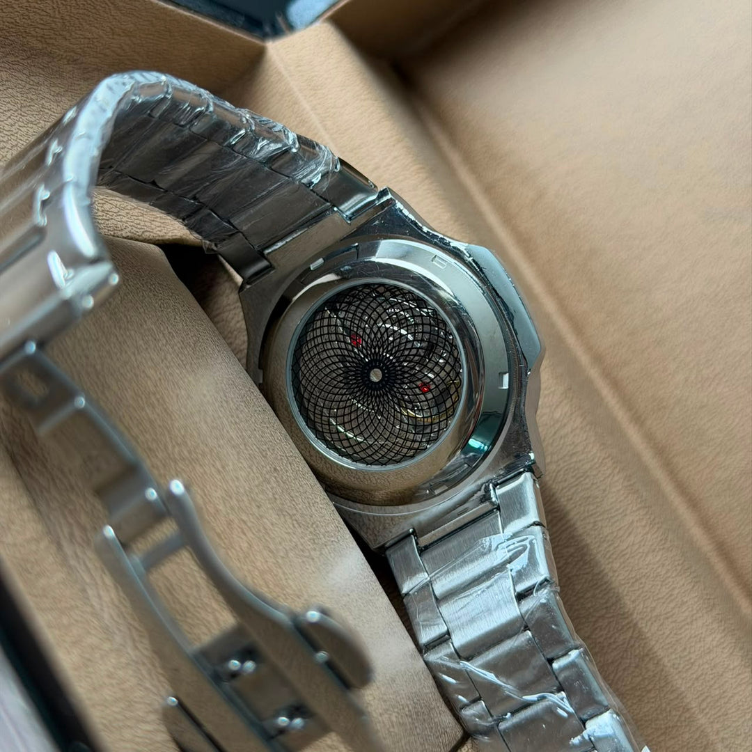 Patek Philippe Nautilus Style – Silver Ice Blue Diamond Bezel