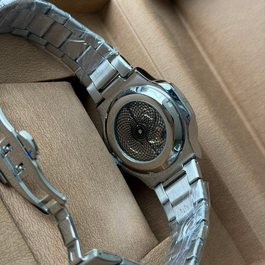 Patek Philippe Nautilus Style – Silver Green Dial Diamond Bezel