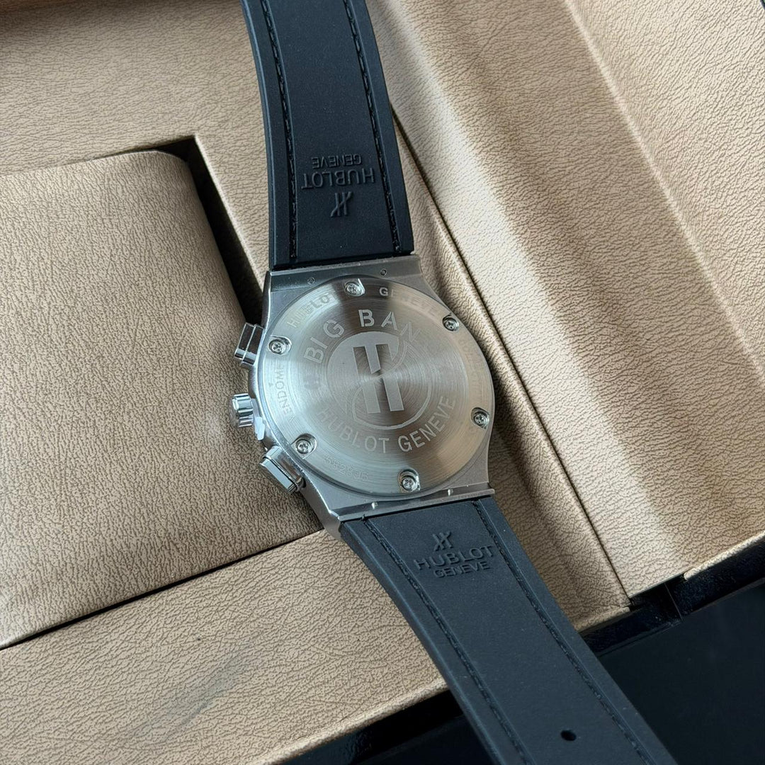 Hublot Classic Fusion Chronograph – Titanium Slate Edition