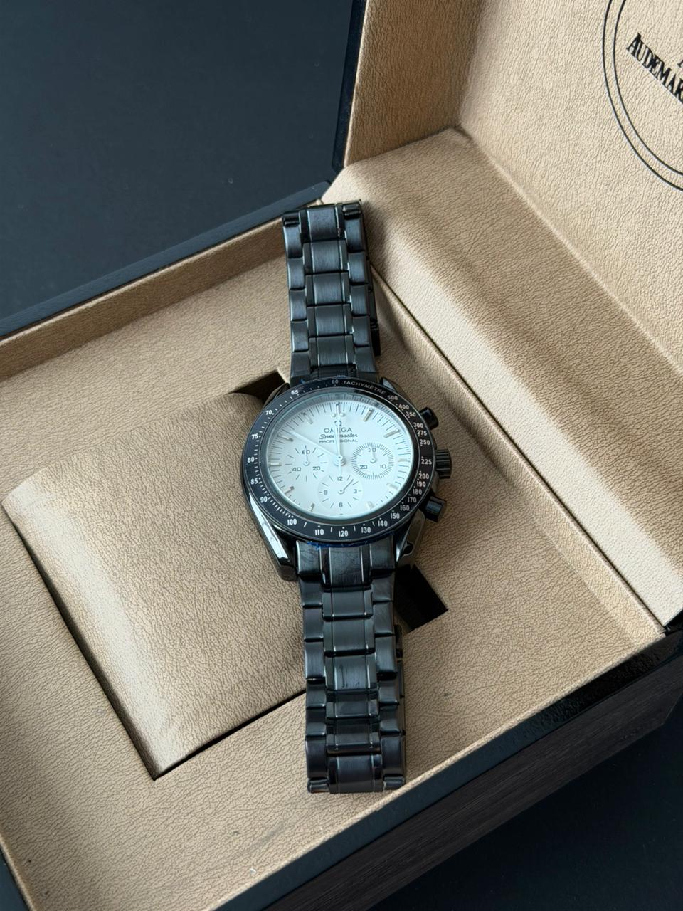 Omega Speedmaster - Black Edition