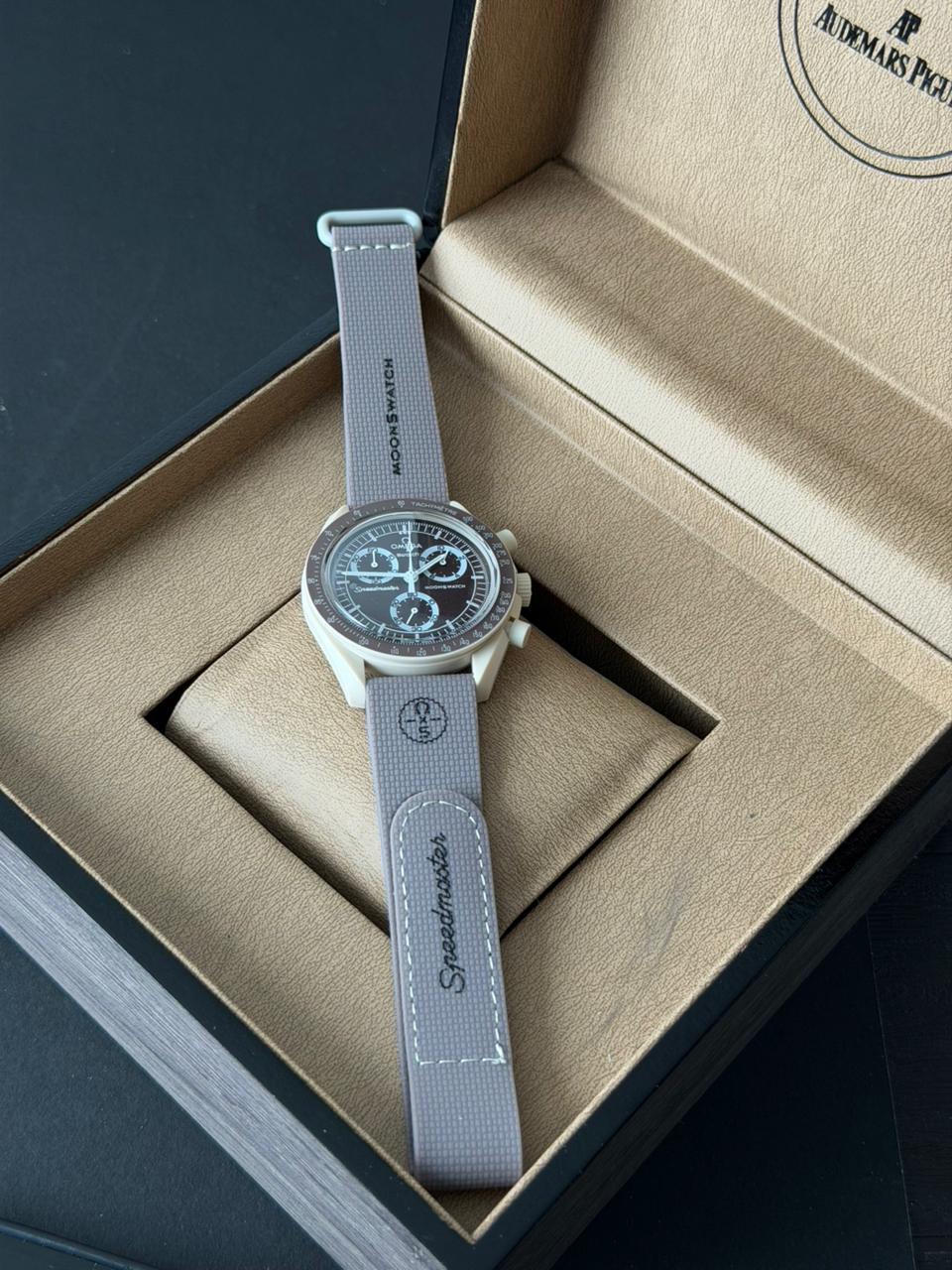 Omega × Swatch MoonSwatch – Mission on Earth Glacier Edition