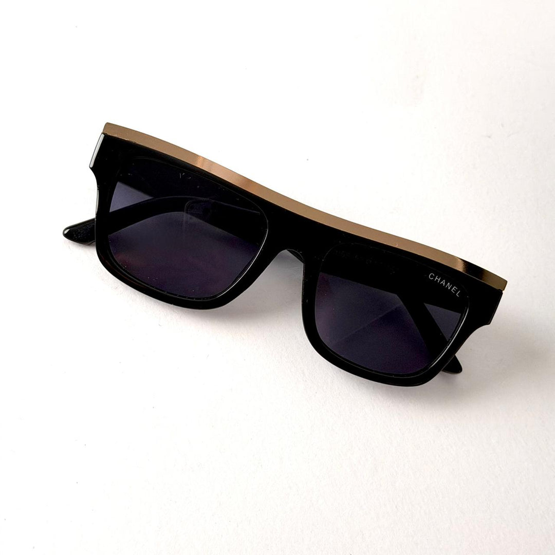 Chanel - Black &amp; Gold