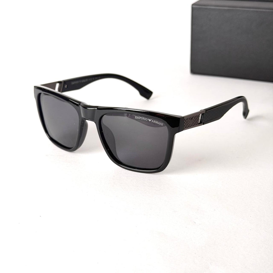 Emporio Armani - Black