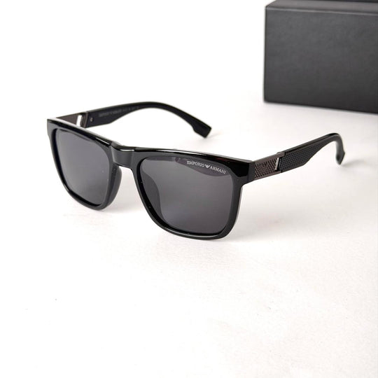 Emporio Armani - Black