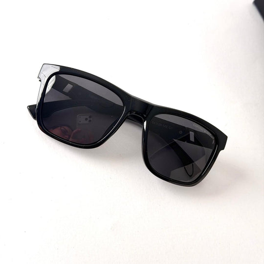 Emporio Armani - Black