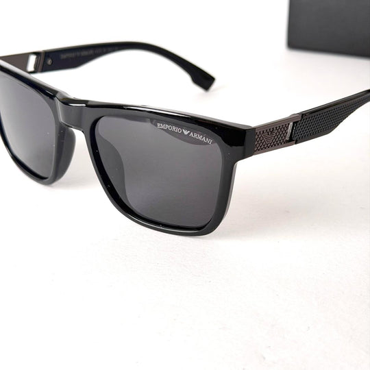Emporio Armani - Black