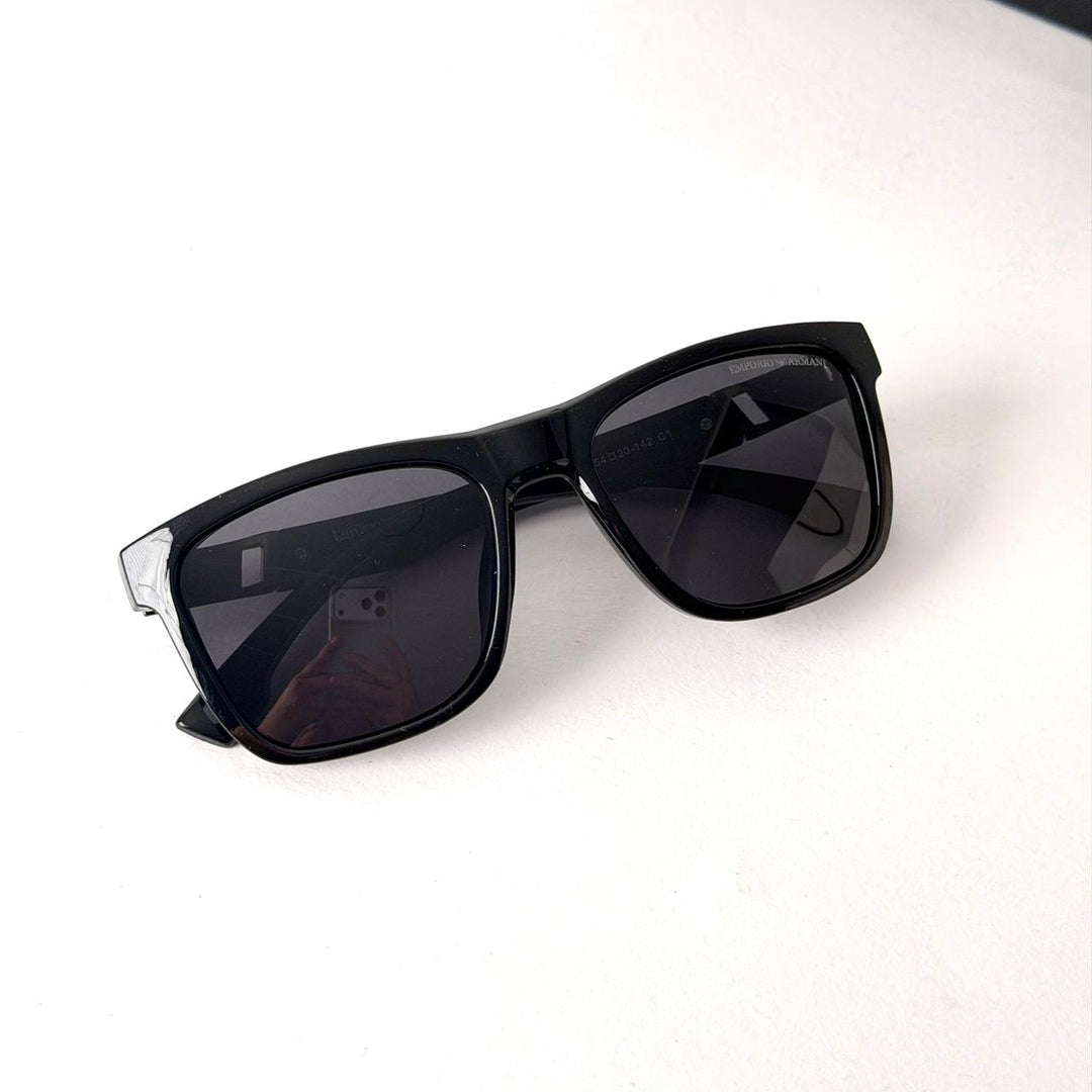 Emporio Armani - Black