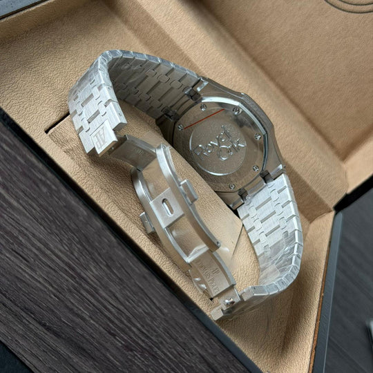 Audemars Piguet Royal Oak Automatic – Silver Blue