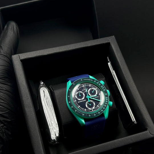 Omega MoonSwatch Mission on Earth – Turquoise &amp; Navy