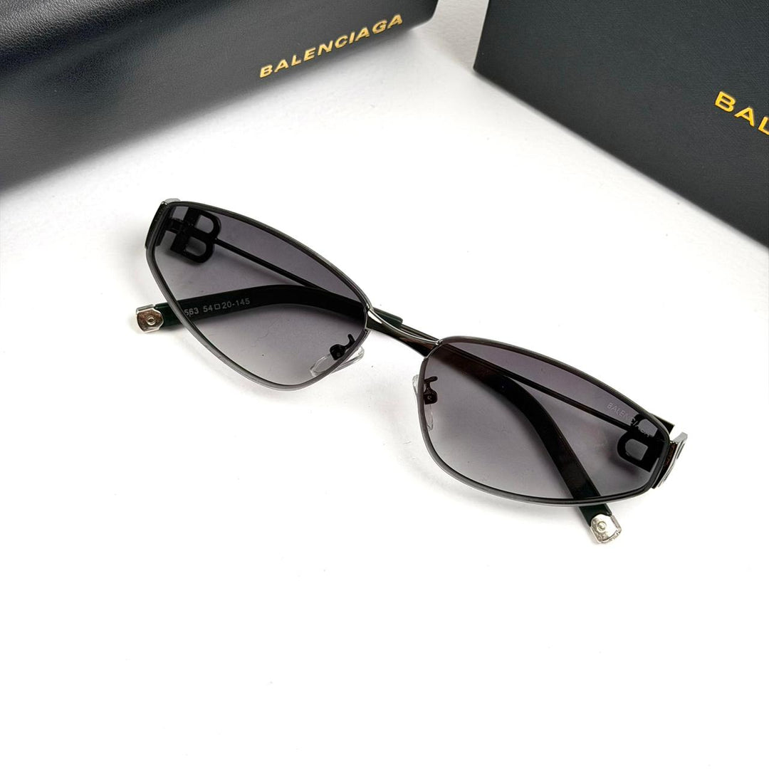 Balenciaga Narrow Oval BB0335S - Black Gradient - Giiz store